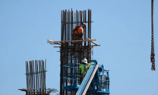 Diverse Coalition of Groups Backs Infrastructure Permitting Reforms
