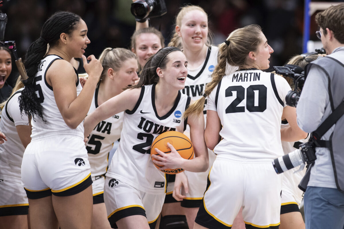NextImg:Caitlin Clark Leads Iowa to First Final Four Since 1993
