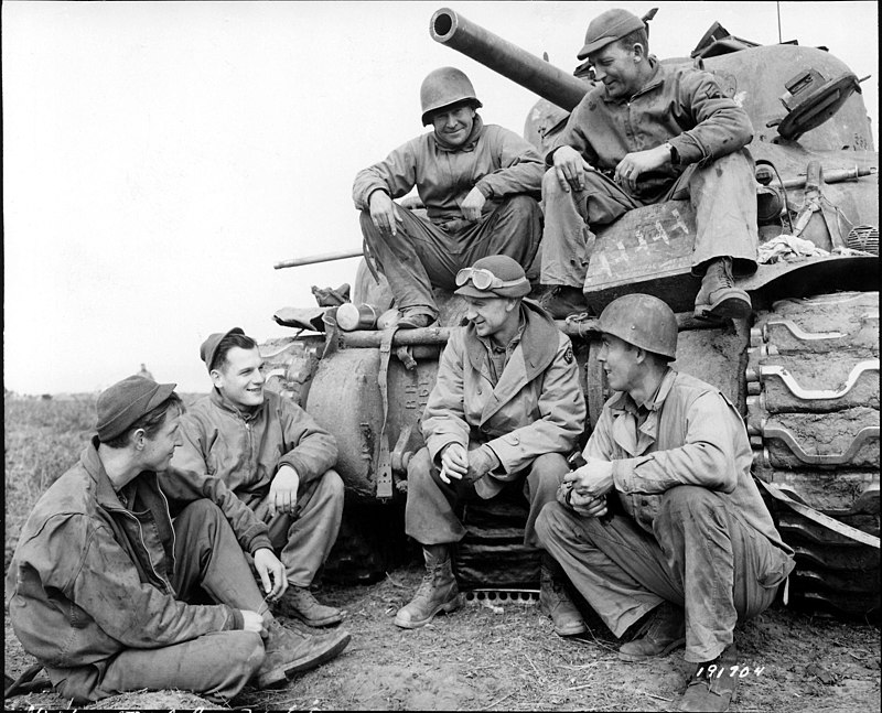 NextImg:Book Review: 'Brave Men': War Correspondent Ernie Pyle in World War II
