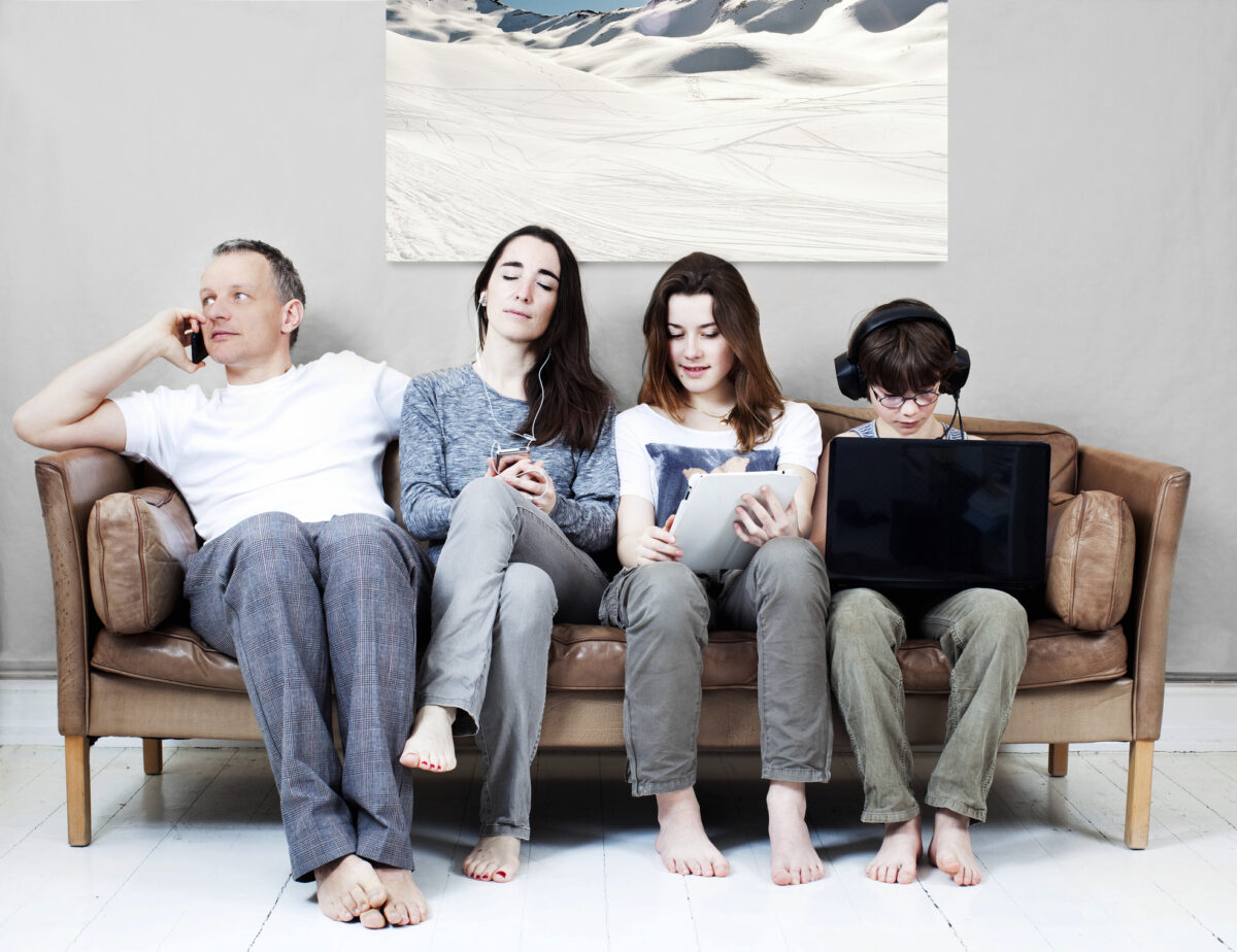 NextImg:What Parents Need to Know About Screen Time