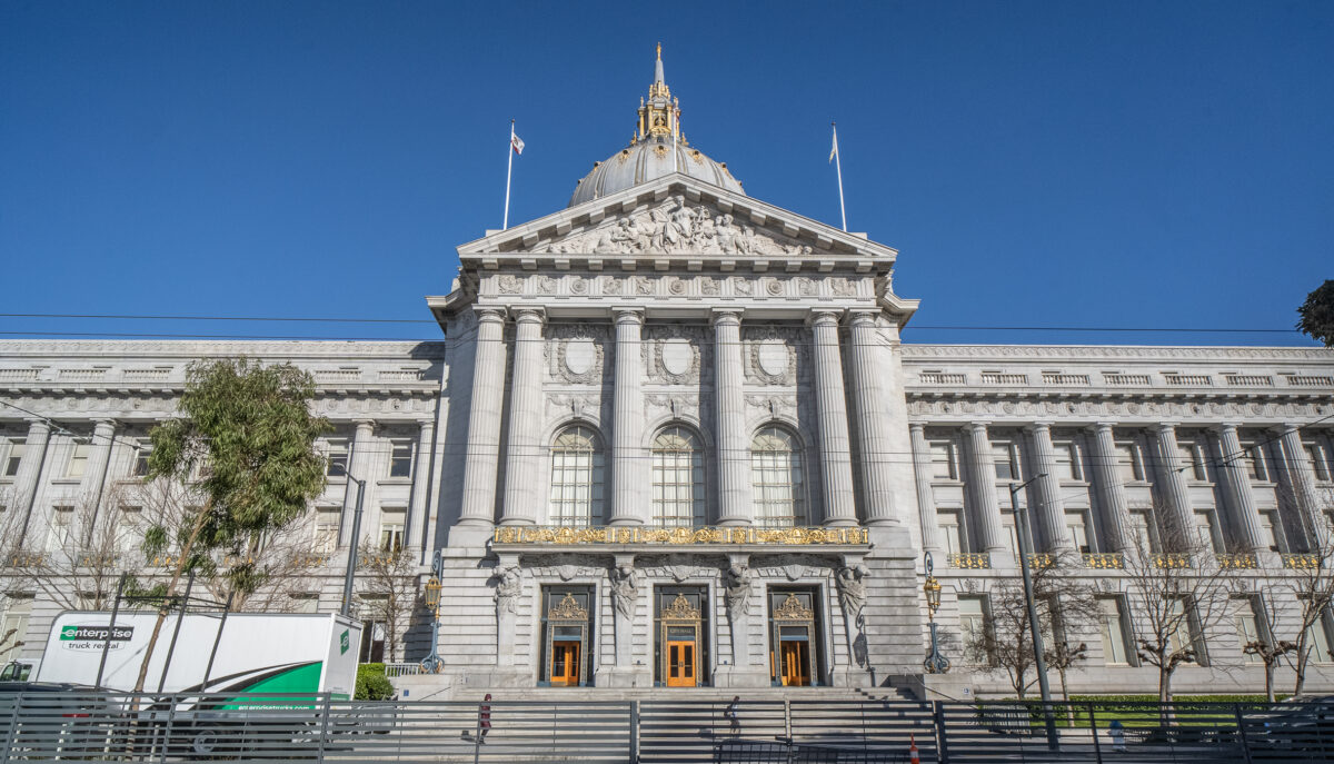 NextImg:San Francisco Takes Step Toward Rescinding 12X State Travel and Contracts Ban
