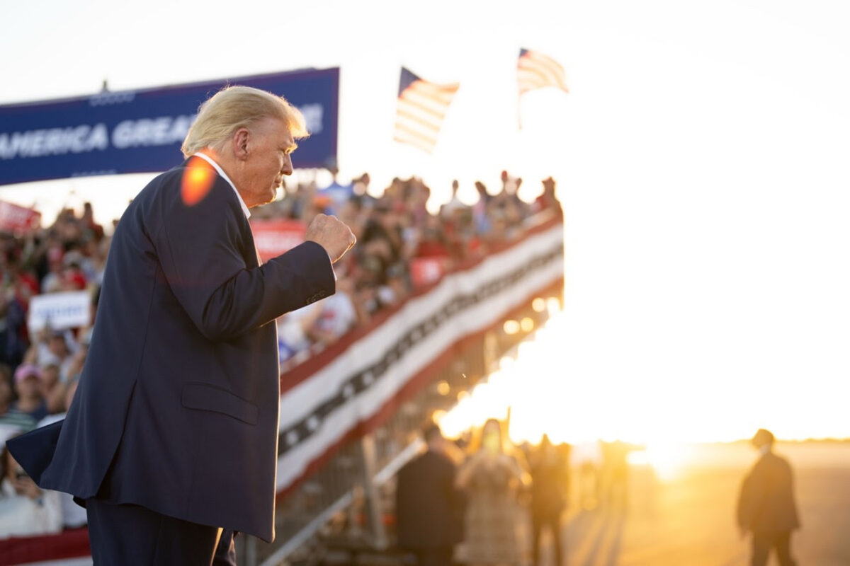 NextImg:Trump More Resolute as Support Rises, Fans in Crowd of 25,000 Say