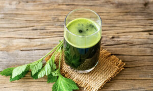 Celery Juice Can Relieve Constipation, Maintain Cardiovascular Health, but Some Should Avoid It
