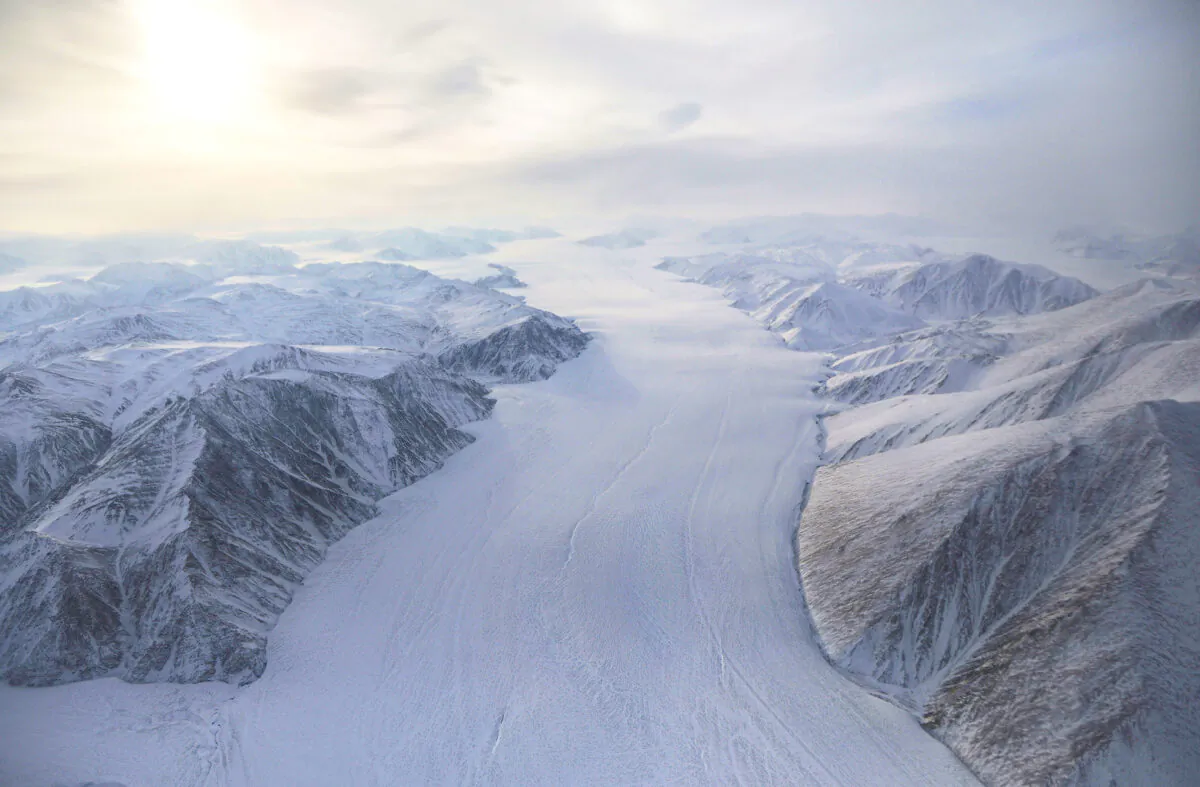 A glacier is seen from NASA's Operation IceBridge research aircraft above Ellesmere Island, Canada, on March 29, 2017. (Mario Tama/Getty Images)