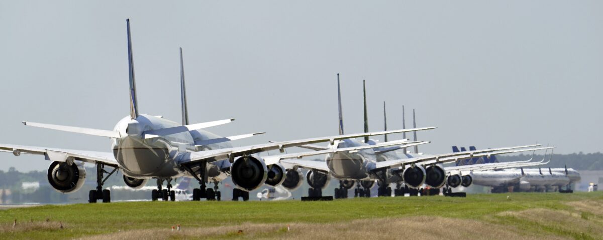 NextImg:United Airlines Flight Makes Emergency Landing in Houston