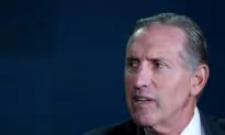 Starbucks CEO Testifies to Senate Hearing