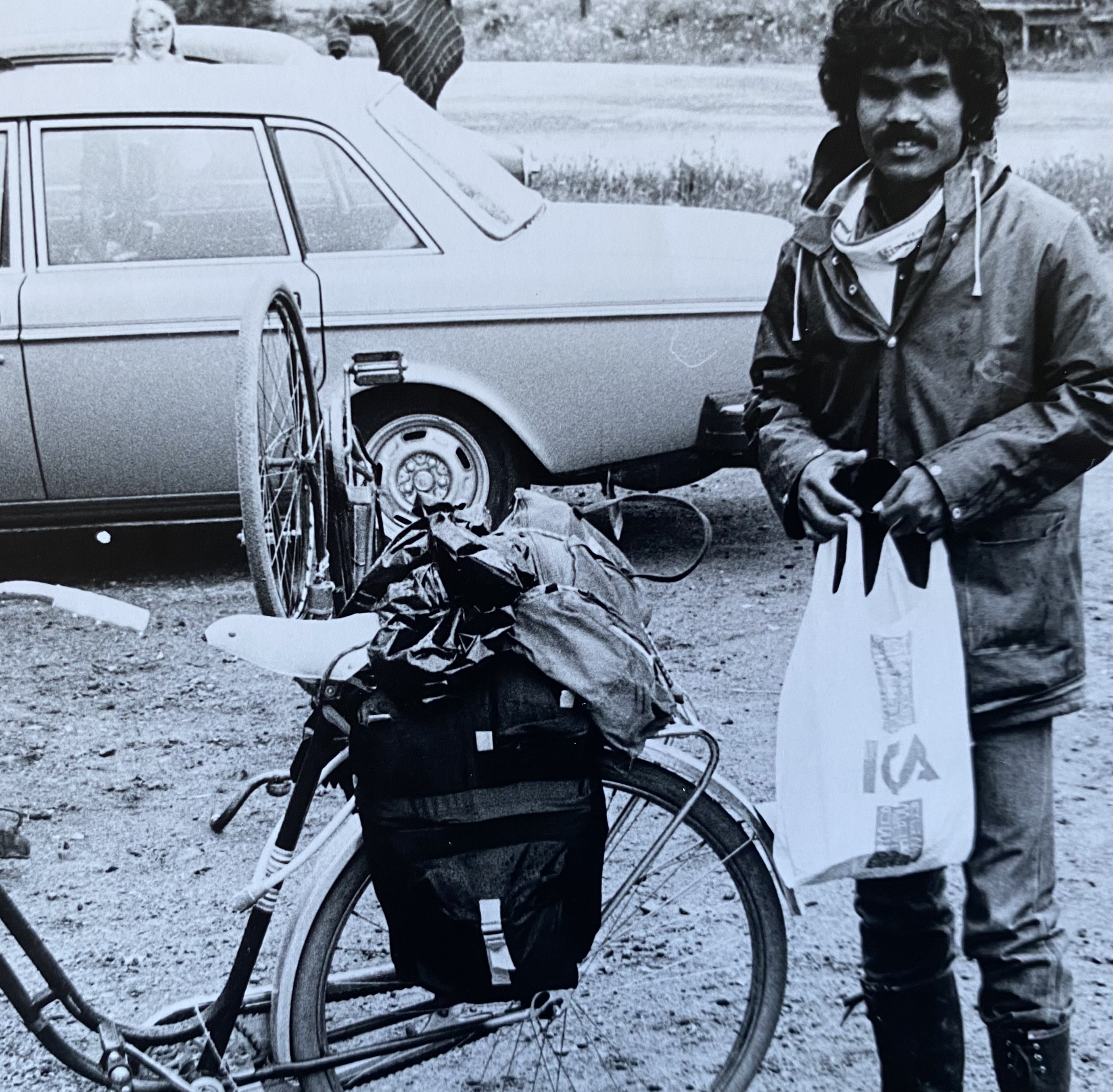 Pradyumna Kumar "PK" Mahanandia and his bicycle