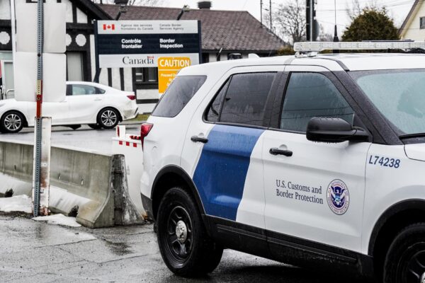 US Border Patrol Apprehends Record Number of Migrants Crossing From Canada