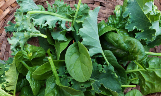 Potential Problems From Eating Too Much Kale or Spinach
