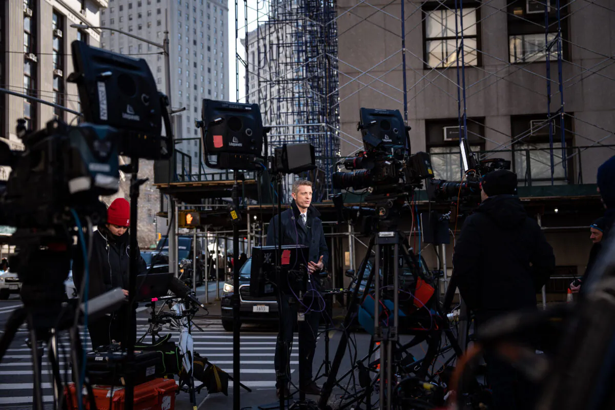 Scenes at the Manhattan Criminal Court in New York City on March 20, 2023. (Samira Bouaou/The Epoch Times)