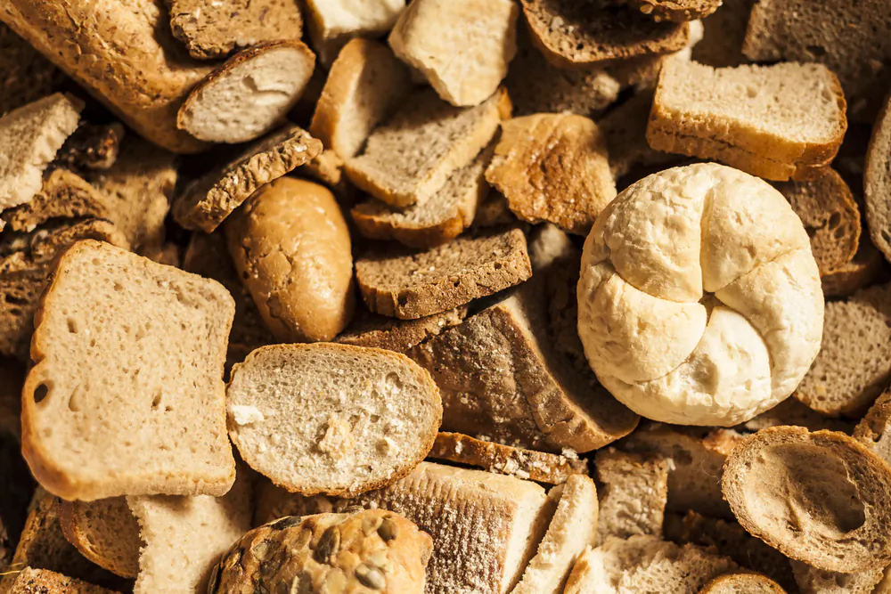 Stale bread still has a few culinary tricks up its sleeve.(gashgeron/Shutterstock)