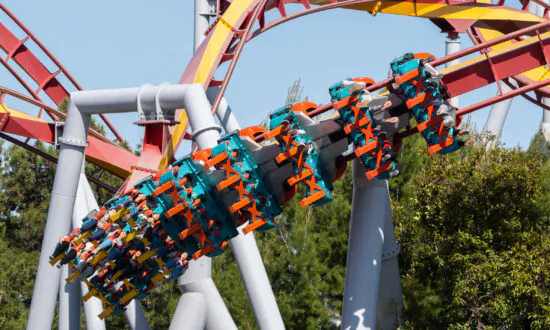 Knott’s Berry Farm to Reinstate Chaperone Policy
