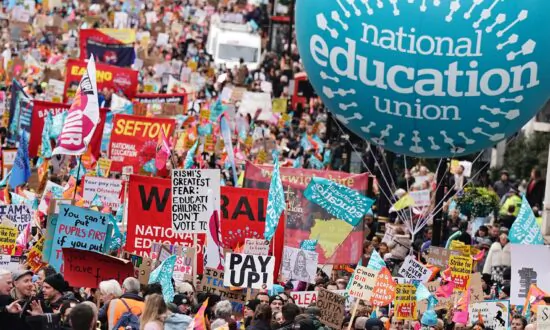 Majority of Members at Largest Teachers Union Are ‘Unaware’ of Far-Left Motions Pushed at Conferences