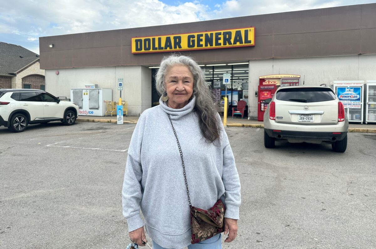 NextImg:Runaway Food Prices Driving Some Americans to Dollar Stores for Groceries