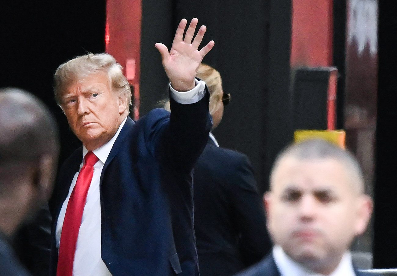 Trump Could Face Conspiracy Charge in Legal Fight, Former Assistant US Attorney Says - Vimarsana News