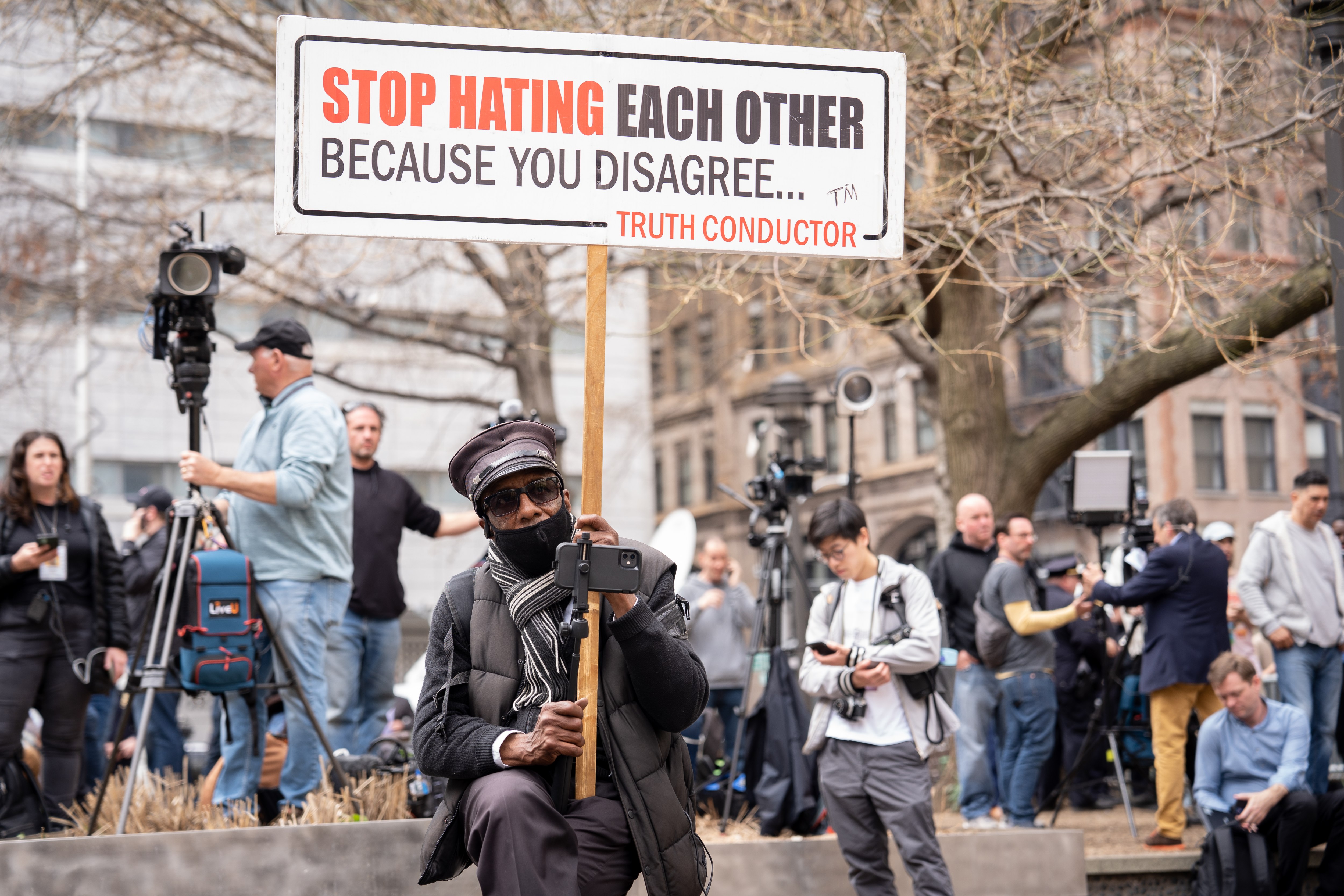 'Love Wins': Trump Supporters, Detractors in NY Promote Peaceful Disagreement Amid Rising Political Tensions - Vimarsana News