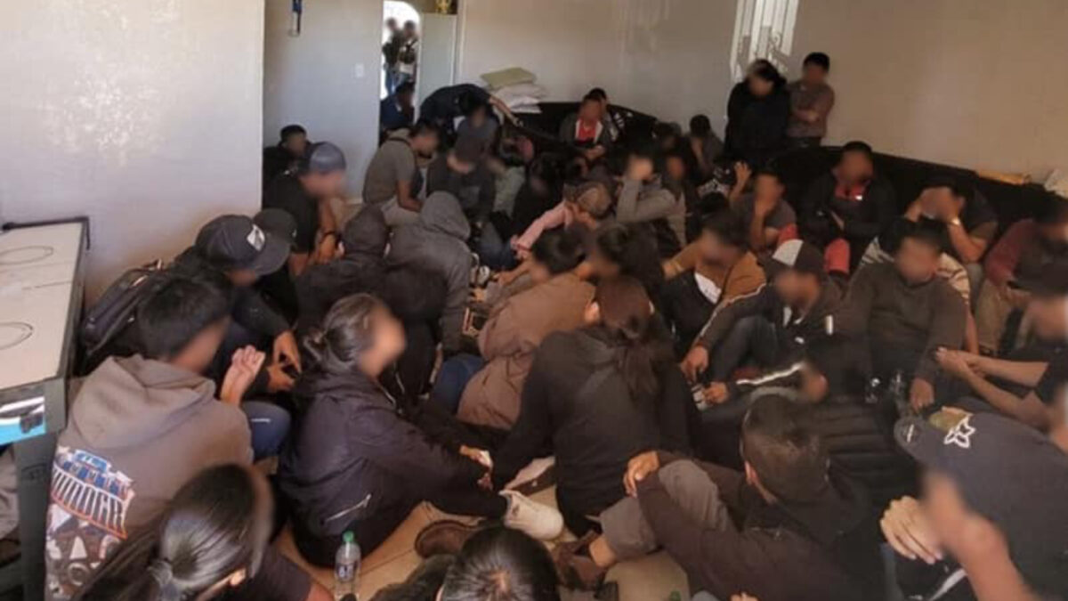 NextImg:Border Agents Find Over 140 Illegal Immigrants in 2 Stash House Raids