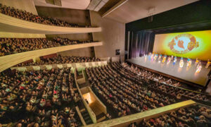 Shen Yun ‘Seems Superhuman,’ Says Dancer