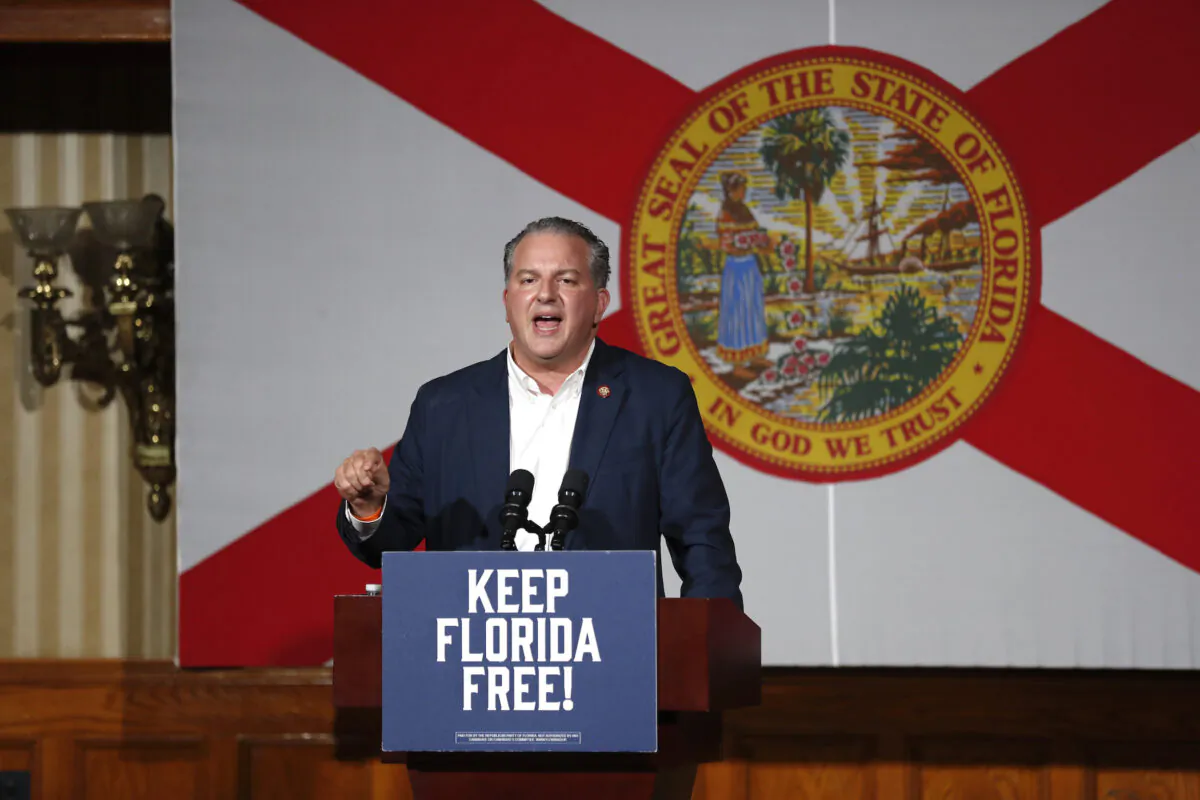 Florida Chief Financial Officer Jimmy Patronis speaks before introducing Florida Gov. Ron DeSantis during a rally for Florida Republicans at the Cheyenne Saloon in Orlando, Fla., on Nov. 7, 2022. (Octavio Jones/Getty Images)