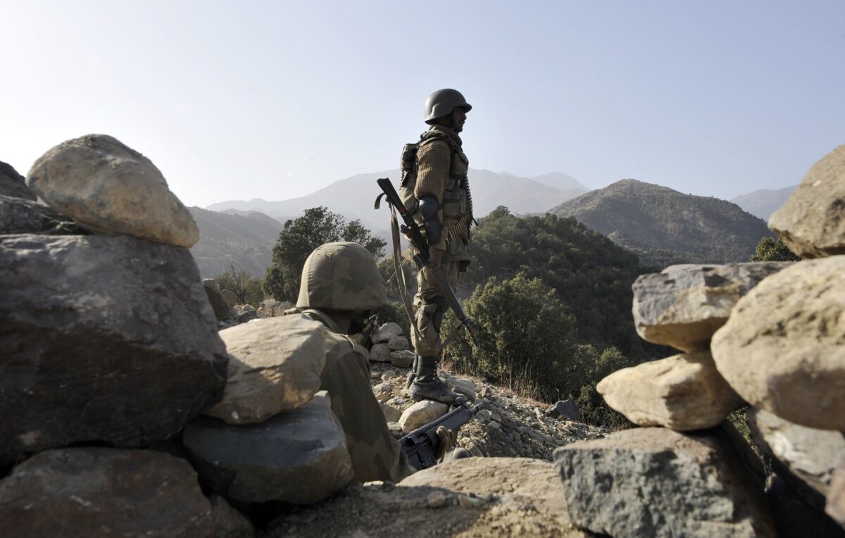 NextImg:Pakistan: Military Kills 8 Militant Near Afghanistan Border