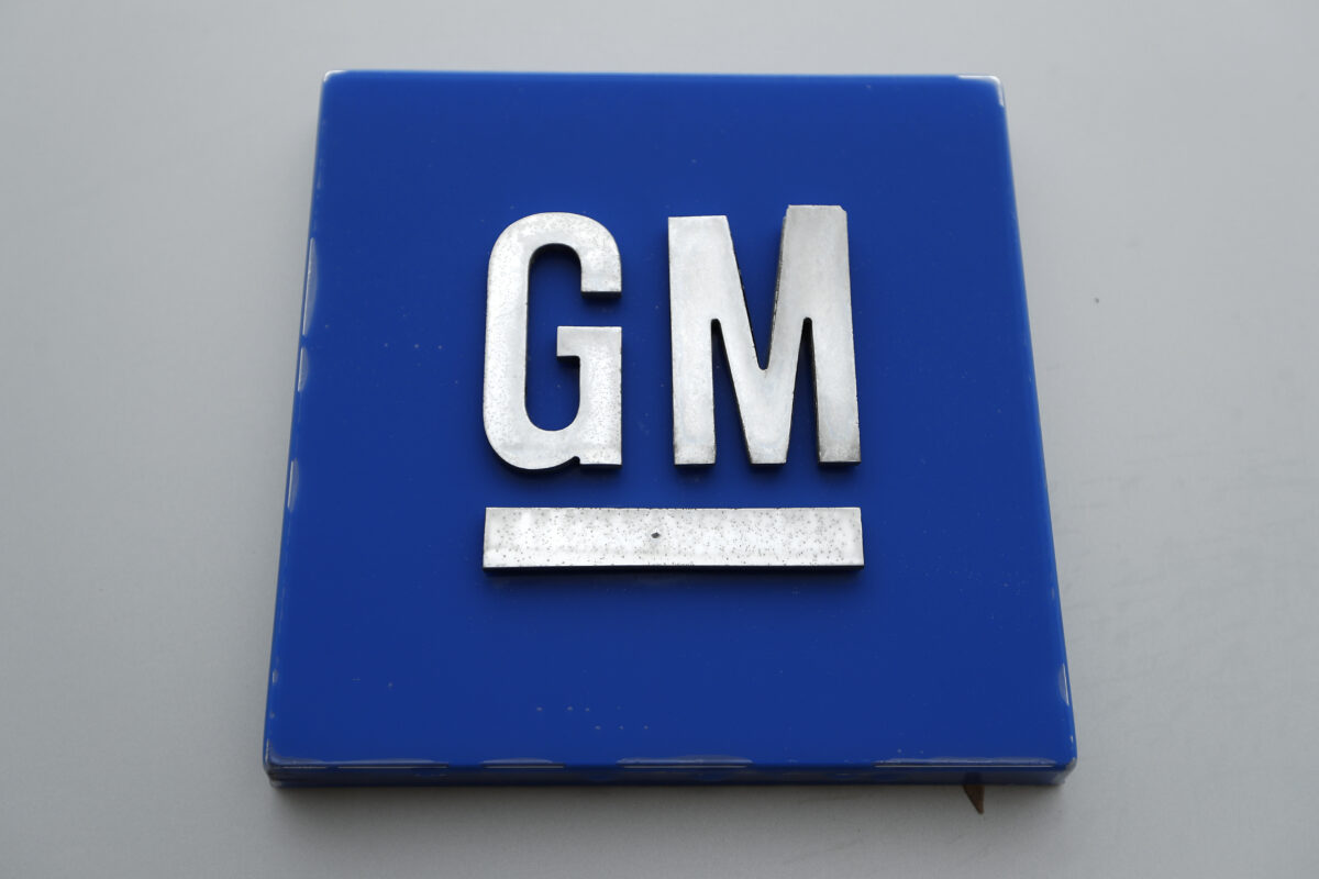 GM to Invest $500 Million at Plant That Makes Large SUVs in Arlington, Texas