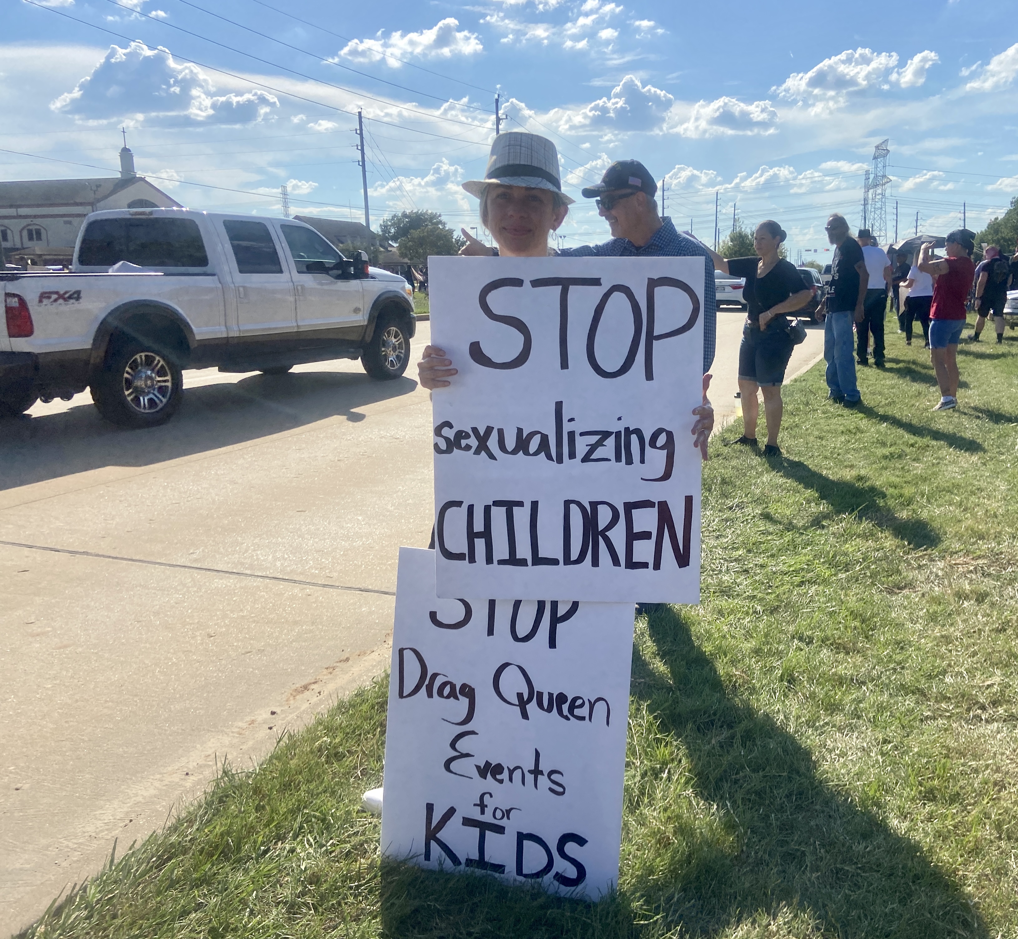 Texas Senate Passes Bills Banning Child Gender Modification and Drag Shows for Kids - Vimarsana News