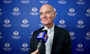 Shen Yun ‘A Pure Moment of Happiness,’ Says Former Naval Officer