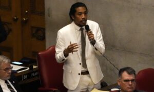 Democrat Expelled From Tennessee House, Two Others Face Same Fate as Debate Continues