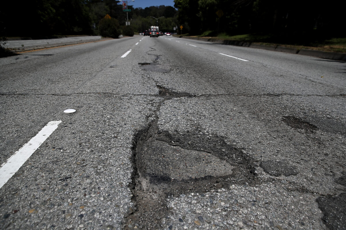 NextImg:Los Angeles Makes Progress in Repairing Over 19,000 Potholes