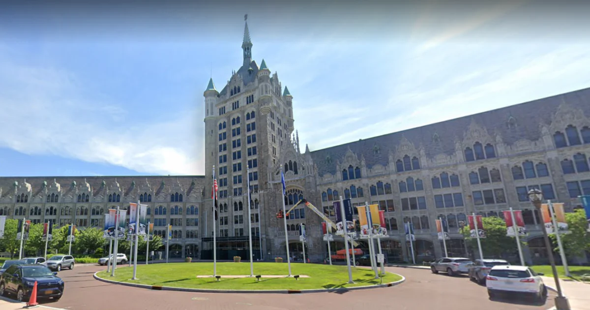 The State University of New York (SUNY), Broadway, Albany, N.Y., in June 2022. (Google Maps/Screenshot via The Epoch Times)