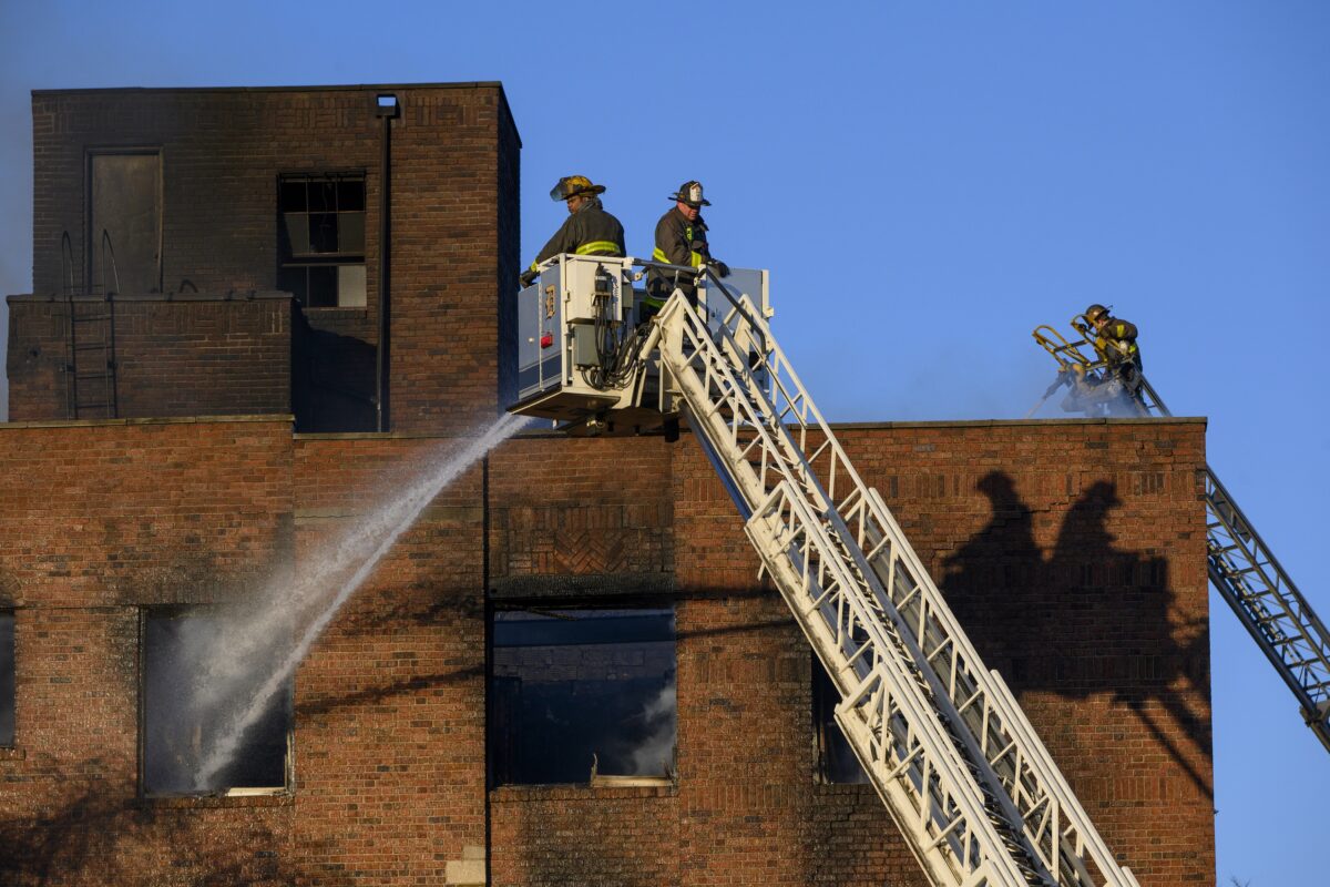 NextImg:Fire Official: 11 Hurt in Detroit Apartment Building Fire
