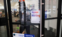 Cracks Forming in the US Labor Market as Job Losses Increase in Tech, Building Sectors