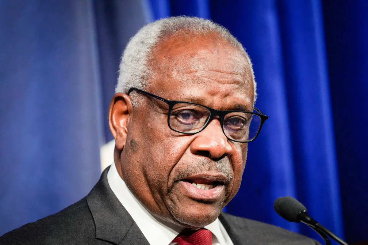 Supreme Court Justice Clarence Thomas speaks during an event in Washington on Oct. 21, 2021. (Drew Angerer/Getty Images)