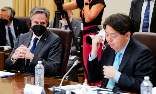 Japan’s Foreign Minister Visits China for the First Time in Three Years Amid Turbulent Relations