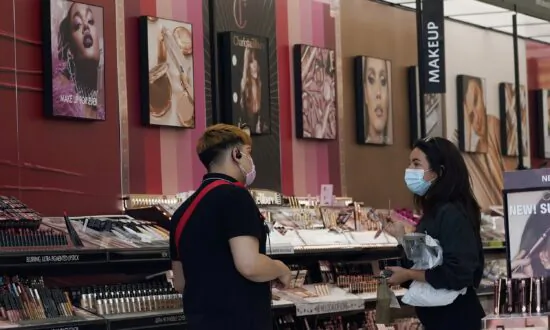US States Consider Ban on Cosmetics With ‘Forever Chemicals’