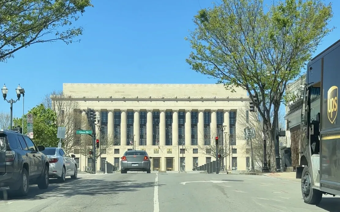 The Metropolitan Government of Nashville and Davidson County Courthouse and City Hall as seen from 2nd Ave. N on March 29, 2023. (Chase Smith/The Epoch Times)