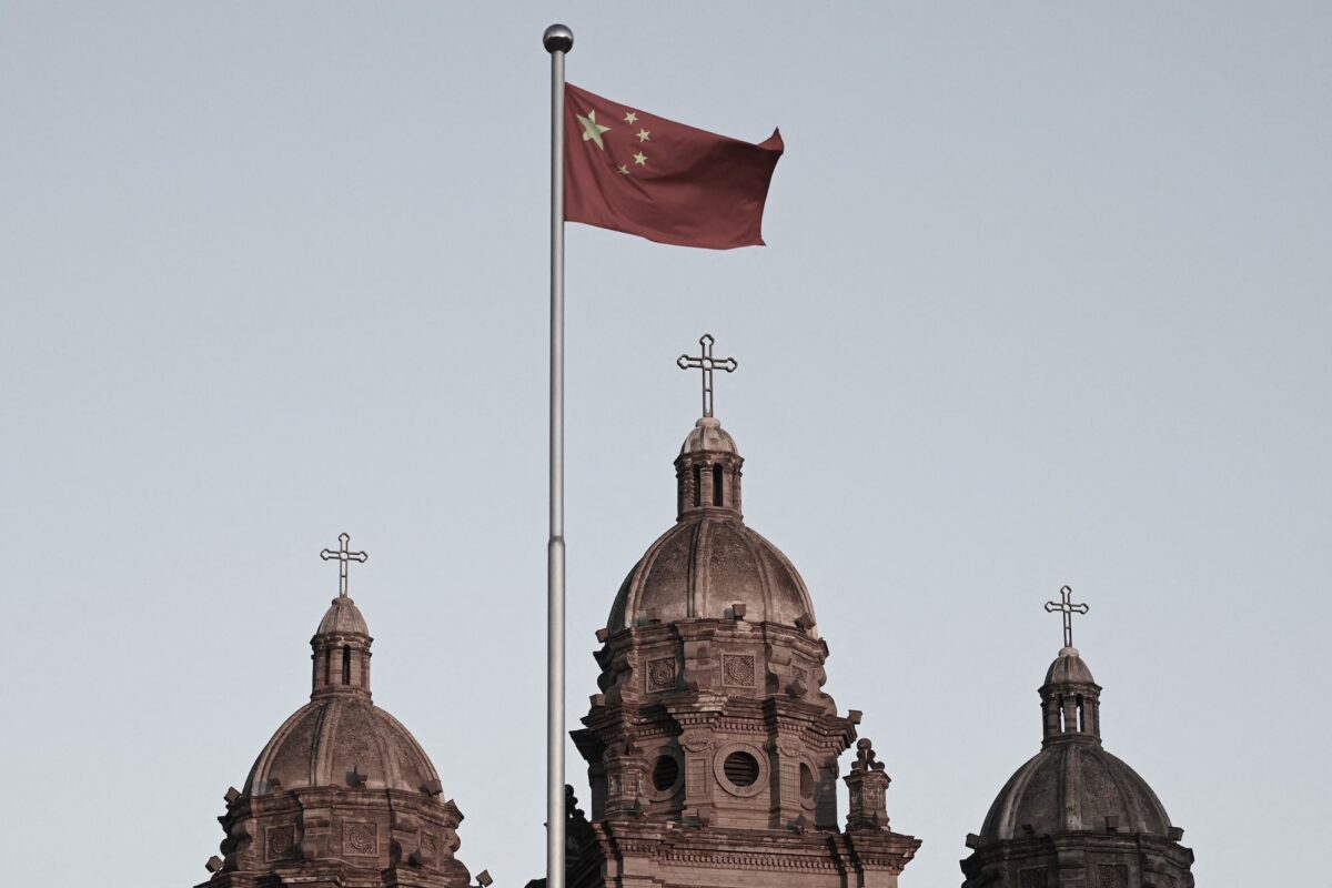 NextImg:Christians Fleeing Persecution in China Arrive in Texas for Easter