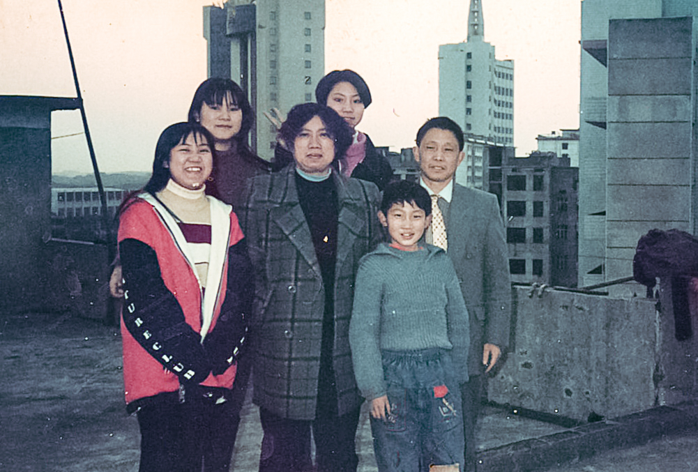 Id5180888-steven-wang-and-family-steven Wang