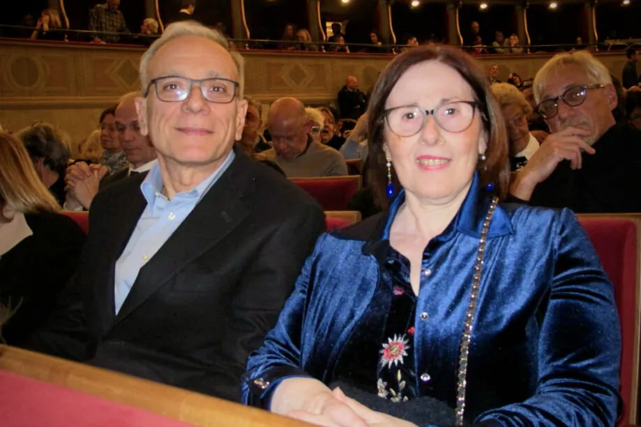 Sir Leonardo and Ms. Bongiorno attended Shen Yun Performing Arts at the Teatro Donizetti on April 5, 2023. (The Epoch Times)