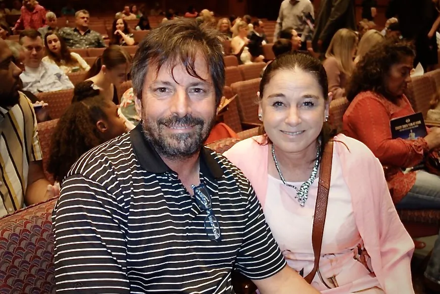 Stephen Mansfield (L) enjoyed Shen Yun's evening performance at Thrasher-Horne Center on April 8, 2023. (Lily Yu/The Epoch Times)