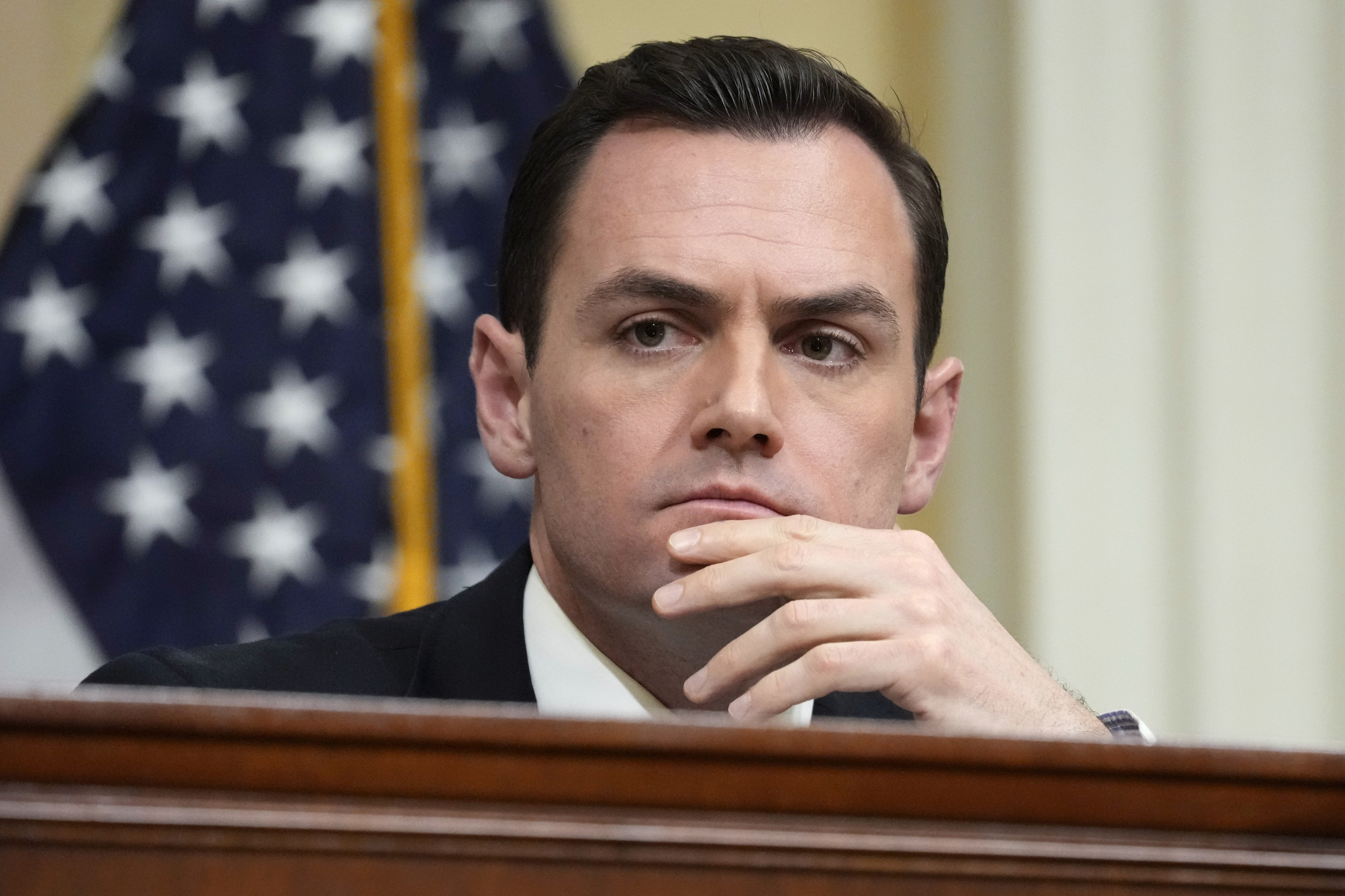 US Should 'Immediately' Cut Off Flow of American Capital to Chinese AI Firms, Rep. Gallagher Says - Vimarsana News