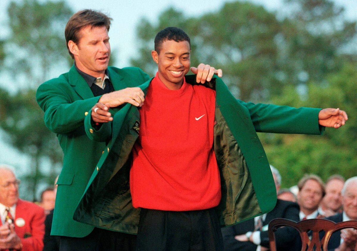 NextImg:Woods' Ball From 1997 Masters Sells for $64,000