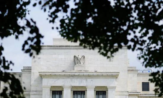 The Federal Reserve Makes Bankers Rich