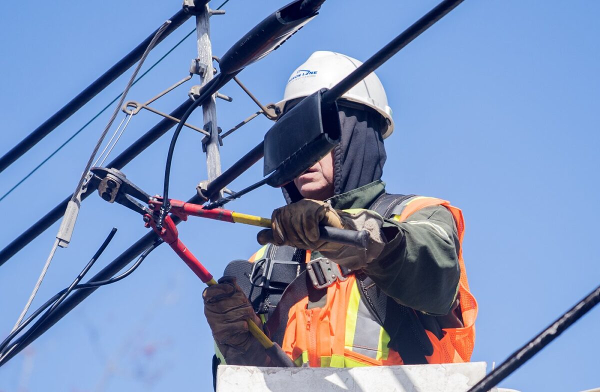 NextImg:Roughly 40,000 Customers Remain Without Power as Hydro-Quebec Works to Finish Repairs