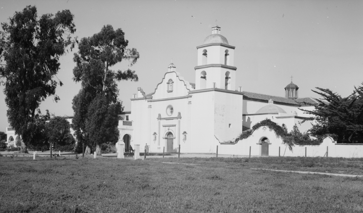 NextImg:Mission San Luis Rey: King of the Missions in Oceanside, California