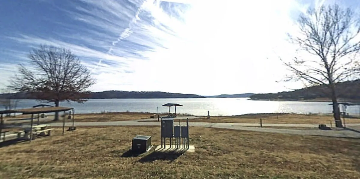 Beaver Lake in Garfield, Ark., in January 2008. (Google Maps/Screenshot via The Epoch Times)