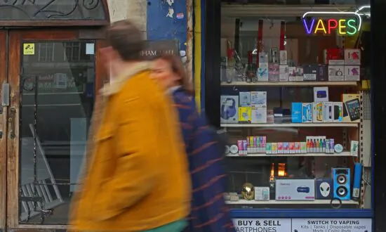 UK’s Free Vape Scheme ‘Under Threat’ From WHO: Campaigners