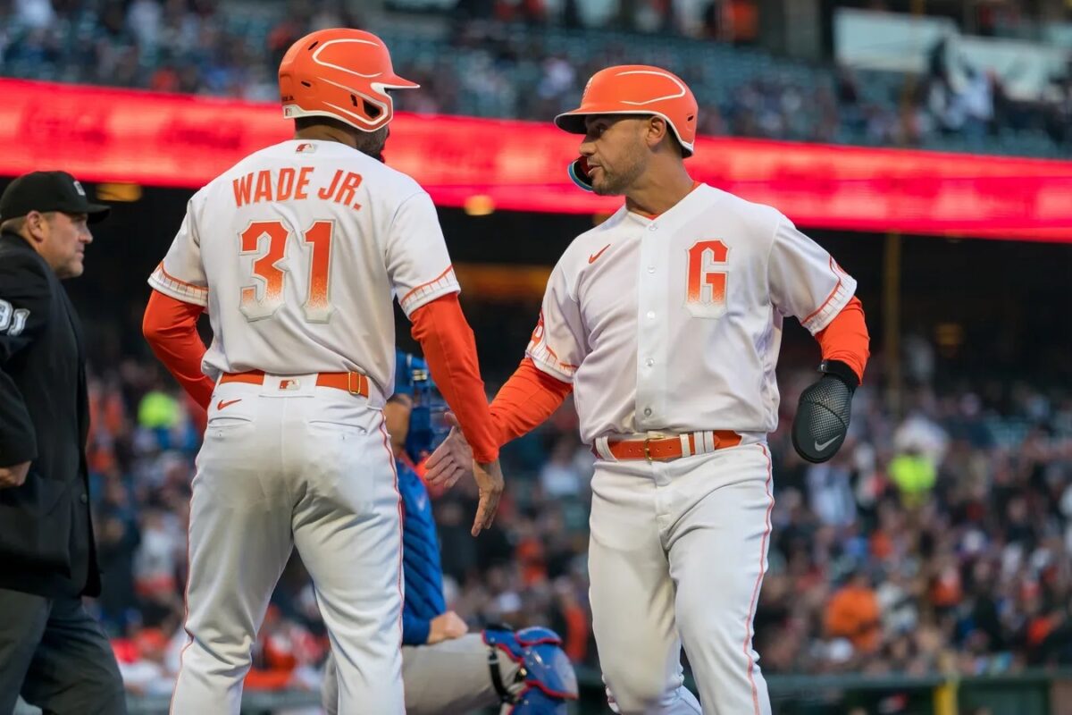 NextImg:Giants Shut out Dodgers Behind Six Pitchers