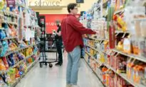 US Economic Growth Slows Sharply in 1st Quarter as Interest Rates Rise