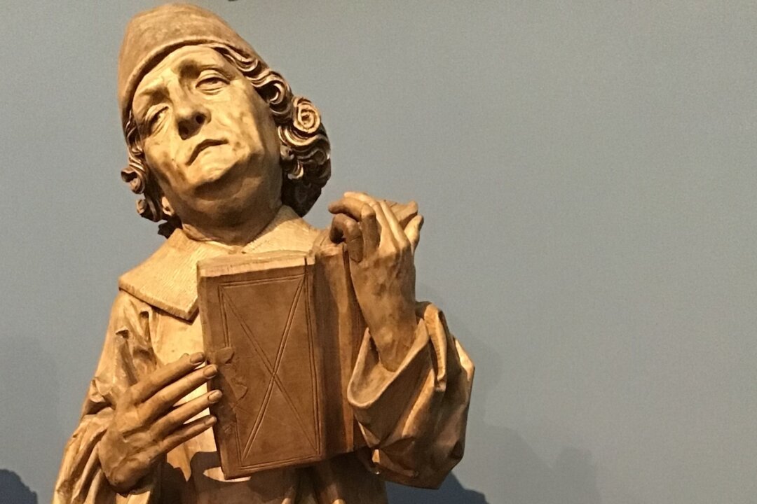 Detail of “Evangelist Mark,” 1490–1492, by Tilman Riemenschneider. Limewood; 29 inches by 15 3/4 inches by 9 7/8 inches. (Lorraine Ferrier/The Epoch Times)